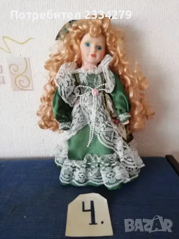 Стари порцеланови кукли, маркови с ренесансови рокли. , снимка 13 - Колекции - 49126124