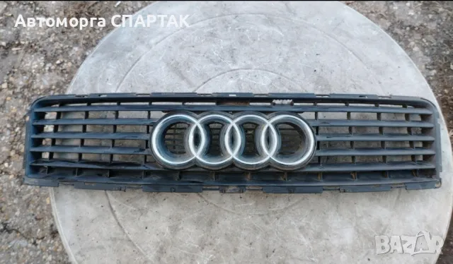 Решетка преден капак за Audi A4 B5 (1994-2001), снимка 1 - Части - 48152275