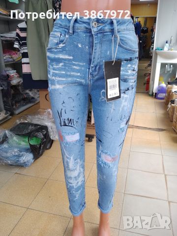 Дамски дънки накъсани Denim, снимка 8 - Дънки - 45845421