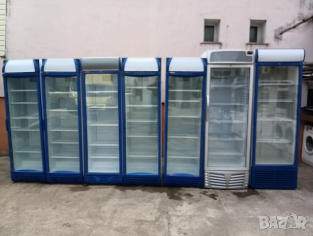 Огромна вертикална плюсова хладилна витрина 70 см широка с 12 месеца гаранция!, снимка 7 - Хладилници - 54286169