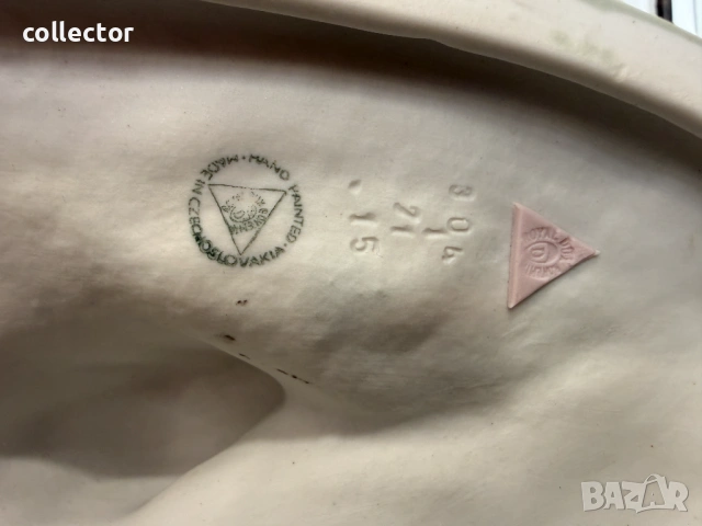 Порцеланова фигура на две ловни кучета от Royal Dux. №7915, снимка 8 - Антикварни и старинни предмети - 53681147