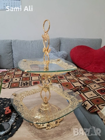 Продавам изключително стилна и елегантна двуетажна фруктиера (сервиз з, снимка 2 - Стайни растения - 53893074