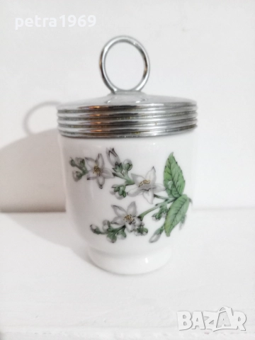 Единични порцеланови кодлери на Royal Worcester, снимка 2 - Съдове за готвене - 51953885