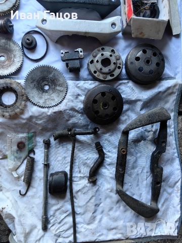 Части от Aprilia SR, Piaggio и aerox., снимка 2 - Части - 51788899