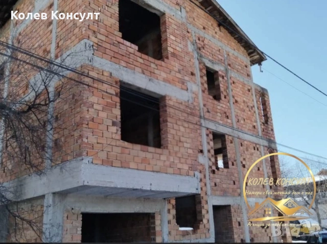 Триетажна сграда село Минерални бани , снимка 2 - Апартаменти - 53358178