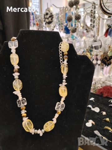 Красиво колие с камъни АРТ №123