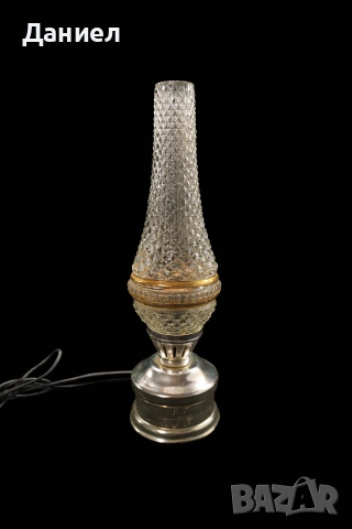 Стара настолна лампа