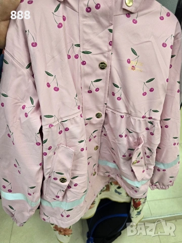 детско яке , снимка 3 - Детски якета и елеци - 53684535