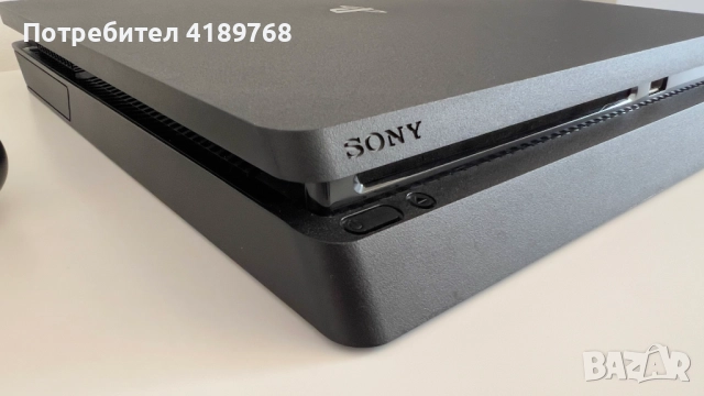 👋 Търси се нов дом: PS4 Slim 2TB | Като нова + Игри и Кутия, снимка 3 - PlayStation конзоли - 52827933