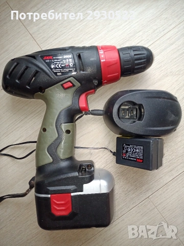 Винтоверт SKIL F015, акумулаторна батерия и зарядно устройство , снимка 2 - Винтоверти - 54066836