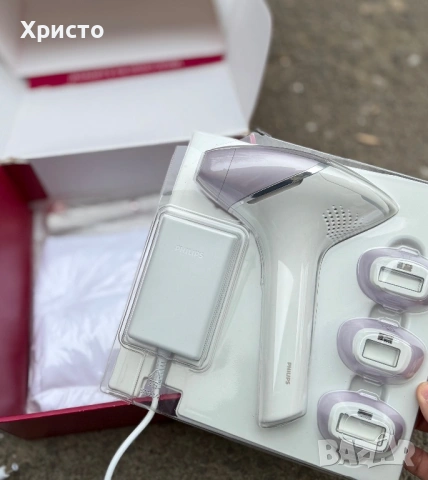 Епилатор IPL Philips Lumea BRI 949/00, 450000 импулса, сензор SmartSkin, 4 приставки, включен тример, снимка 3 - Епилатори - 53657134