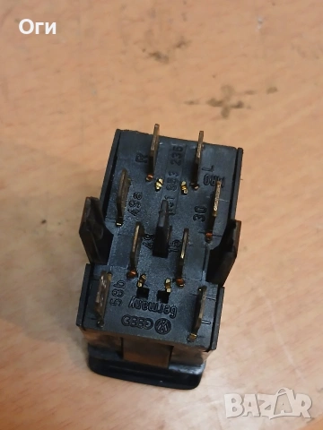 Бутон аварийни светлини за Голф 2 и Джета 191 953 235, снимка 2 - Части - 54030535