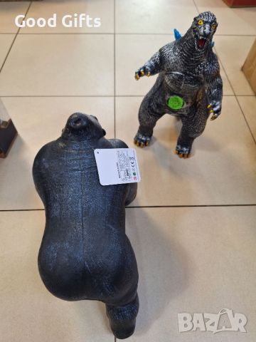 Фигура на Годзила и Кинг Конг, 40см, Годзила срещу Конг, Godzilla vs. Kong, снимка 5 - Фигурки - 45871959