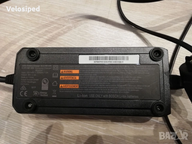 Зарядно за велосипед Bosch 36 V. 2А  и  4A, снимка 3 - Части за велосипеди - 52681736