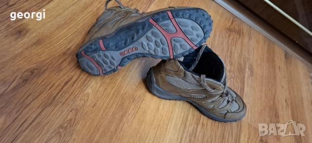 туристически обувки ecco goretex 40, снимка 3 - Спортни обувки - 51571859
