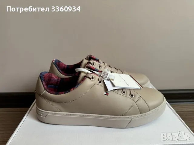 Нови дамски сникърси Tommy Hilfiger, снимка 1 - Кецове - 47683483