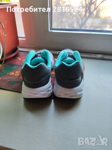 дамски маратонки 37,5 номер, снимка 3 - Маратонки - 52797372