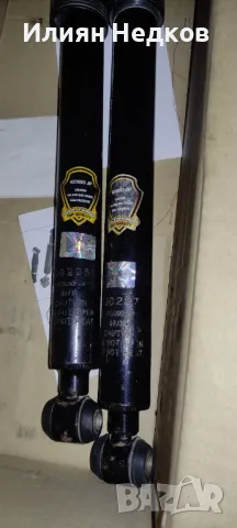 Задни амортисьори за мерцедес w210, снимка 1