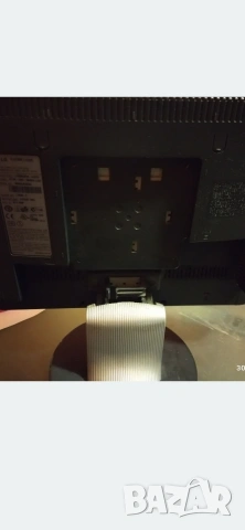 монитор LG , снимка 4 - Монитори - 54166599