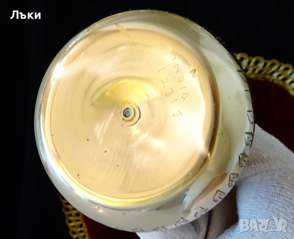 Чудна бронзова гарафа,ваза с релефни орнаменти, снимка 8 - Антикварни и старинни предмети - 51476756