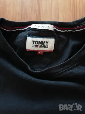 Тениска Tommy Hilfiger , снимка 3 - Тениски - 46957336