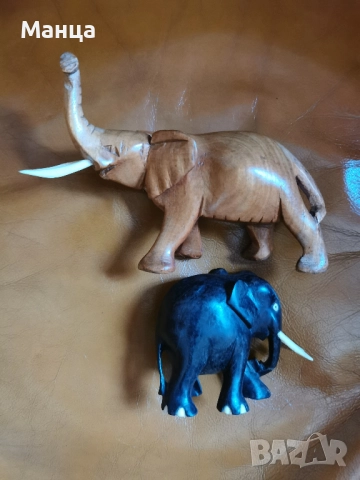 Слонове от абанос и махагон