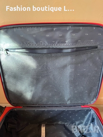 Червен малък куфар на марката Carpisa подходящ за ръчен багаж с 2 предни джоба с цип ❤️❤️❤️, снимка 6 - Куфари - 52423145