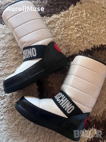 Дамски апрески Moschino , снимка 2 - Дамски апрески - 53881544