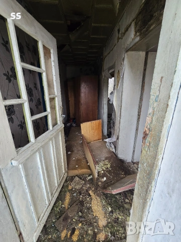 Продавам къща в с. Сушица с 1.2 gka двор и гараж, снимка 13 - Къщи - 53454907