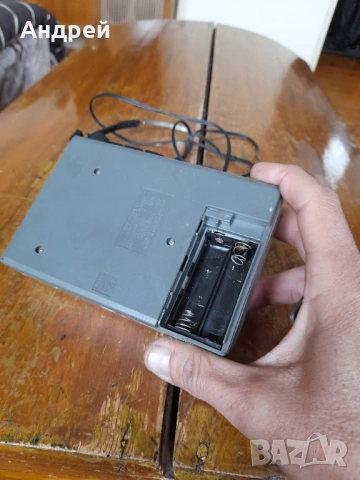 Стар Уокмен Sanyo M-G7SP, снимка 7 - Антикварни и старинни предмети - 54091985