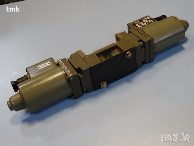 Хидравличен разпределител Orsta TGL 10919 Hydraulic valve с две бобини, снимка 5 - Резервни части за машини - 45728388