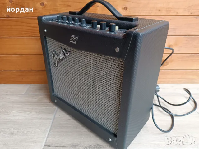 Кубе Fender Mustang...Китарен усилвател , снимка 4 - Китари - 47257253