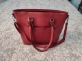червена дамска чанта, снимка 2