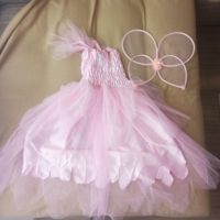 Детска рокля с крилца, снимка 2 - Детски рокли и поли - 45278327