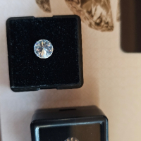 Два диаманта по един карат синтетични мойсенит ., снимка 1 - Други - 45061255