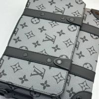 Мъжка чанта Louis Vuitton сива звезда капак , снимка 4 - Чанти - 45413720