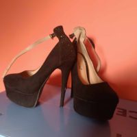 Женски обувки на висок ток, снимка 1 - Дамски елегантни обувки - 45370790