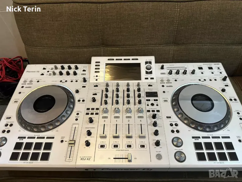 Pioneer DJ XDJ-XZ Limited White Editions. ДОСТАВКА ОТ ХОЛАНДИЯ, снимка 1