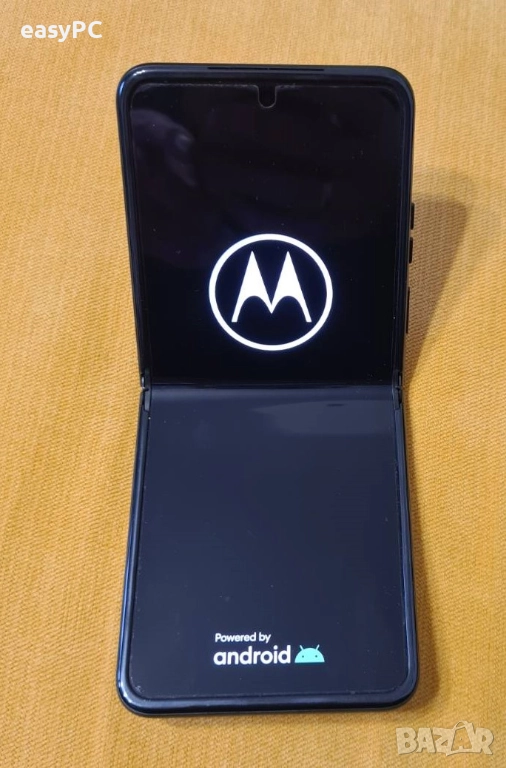 Motorola Razr 40 5G - 8GB RAM / 256GB, снимка 1