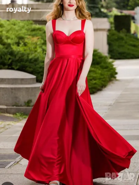 Червена дълга сатенена рокля с твърди чашки, снимка 1