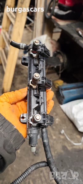 Бензинова рейка дюзи 03E 133 320 A Skoda Fabia II 1.2- 40лв, снимка 1