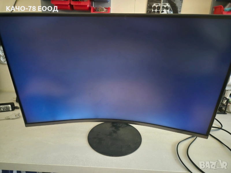 Монитор Samsung C32T550FDR - за части, снимка 1