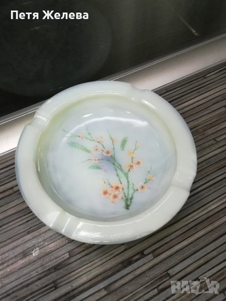 Пепелник от аркопал( диаметър 18,5), снимка 1