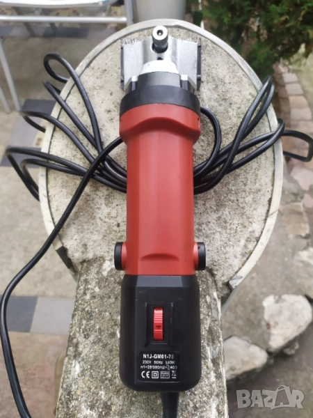 Машинка за коне 700 w + регулиране на оборотите , снимка 1