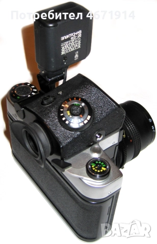 продавам колекционерски фотоапарат КИЕВ 60 TTL с цялото му оборудване, снимка 9 - Други ценни предмети - 52691811