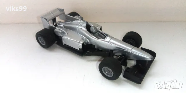 SIKU 1357 - Rennwagen F1 Mercedes, снимка 5 - Колекции - 49531312