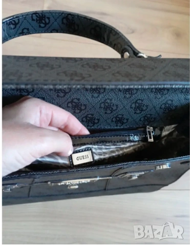 чанта Guess  Reveal- луксозна оригинална , снимка 5 - Чанти - 53712717