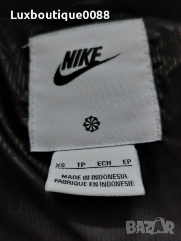 Зимно пухено яке Nike XS, снимка 8 - Якета - 53010292