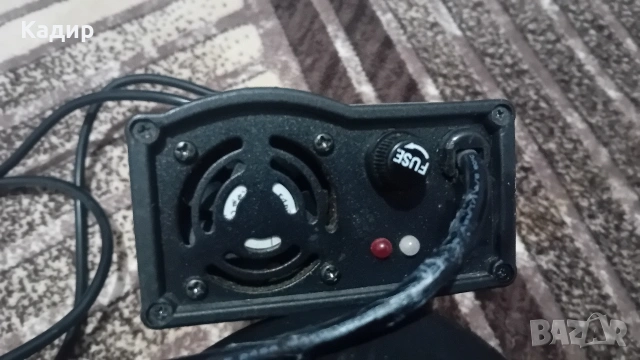 Продавам Зарядно За Инвалиден Скутер, снимка 3 - Мрежови адаптери - 53950088