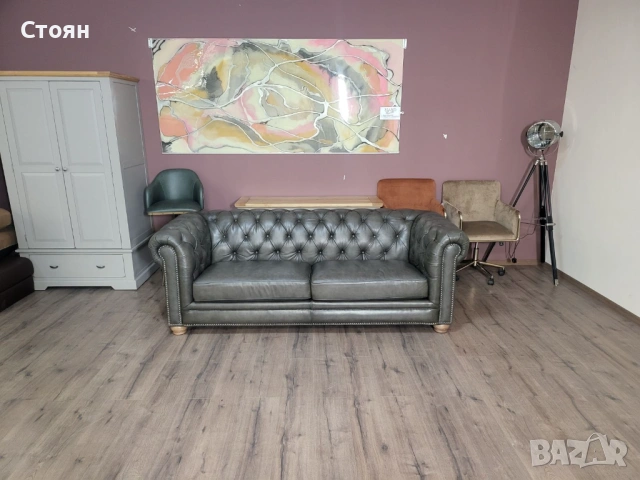 Сиво - зелен кожен диван тройка тип Честърфийлд